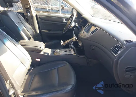 2013 Hyundai Genesis 3.8 z USA, uszkodzony, nr VIN KMHGC4DD6DU233241